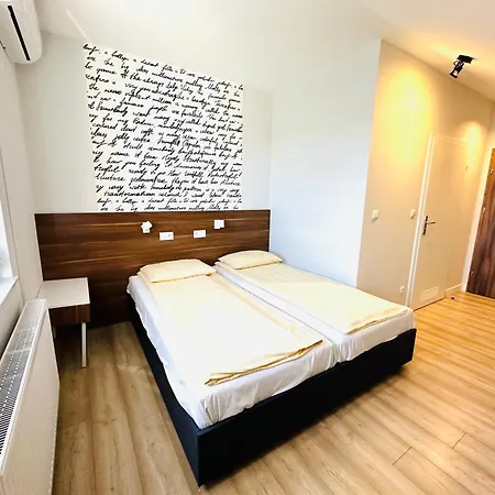 Agawa Restauracja&hotel מלון