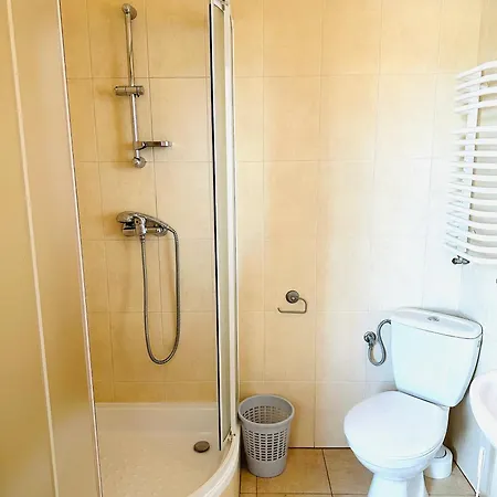 Agawa Restauracja&hotel מלון *