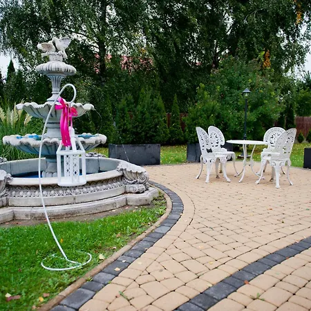 Agawa Restauracja&hotel מלון